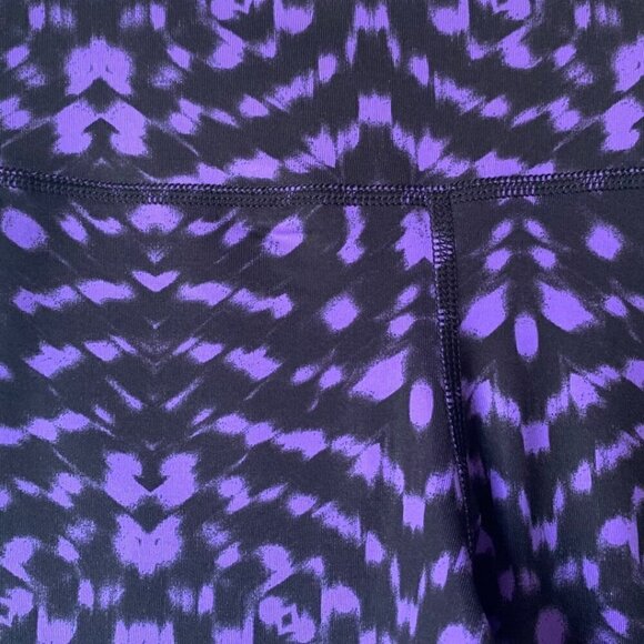 NWOT Z By Zella Purple Print Panel Capri Legging Sz.M - Picture 7 of 9